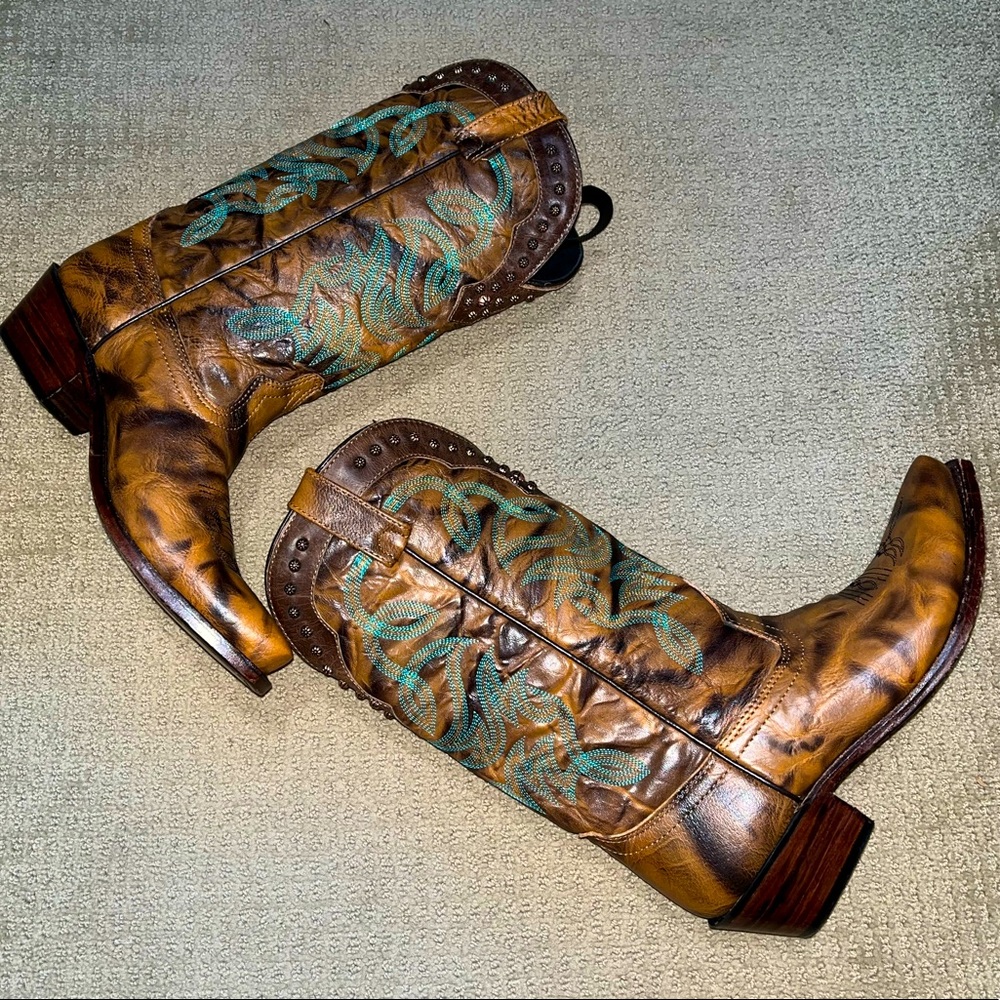 Gypsy Rose Cowgirl Boots 🤠